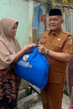 Pemko Pekanbaru Salurkan Bantuan untuk Korban Kebakaran
