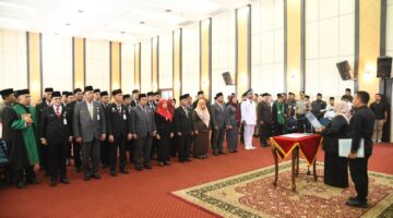Bupati Hj Kasmarni Lantik 3 Pejabat Eselon II dan 38 Pejabat Administrator, Pengawas serta Fungsional