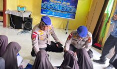 Kapal Baca Polri Sambangi SDN 18 Semulut, Dalam Program Jalur Satpolair Meranti